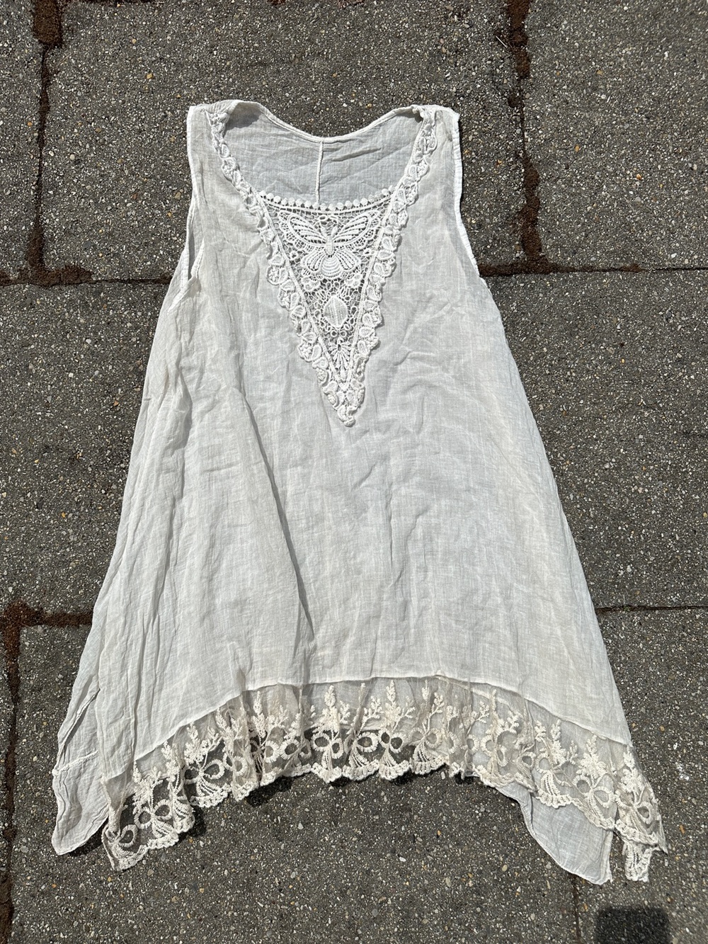 Vintage White Linen Sleeveless Tunic Dress Crochet Medallion Bodice